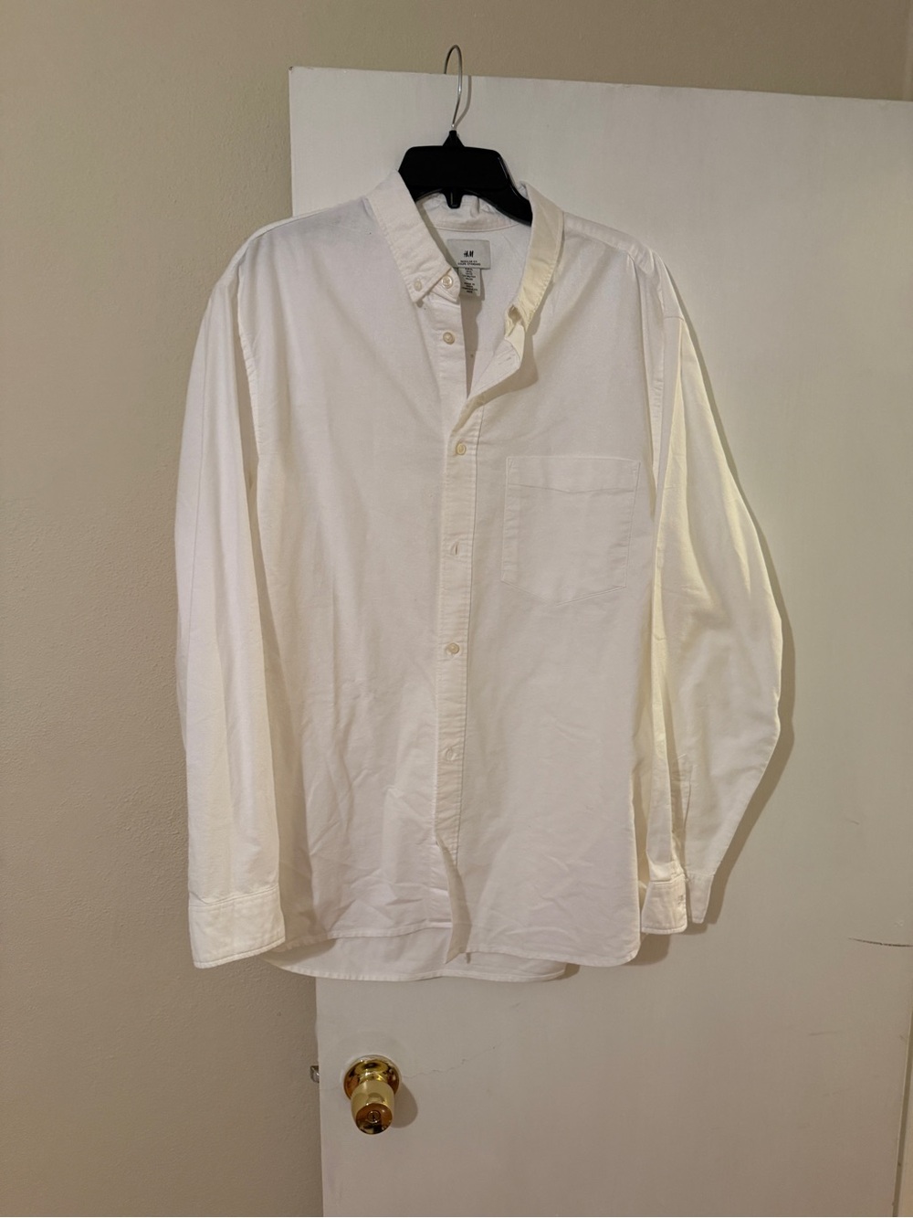 H&M Men's White Long-Sleeve Button-Down Shirt
